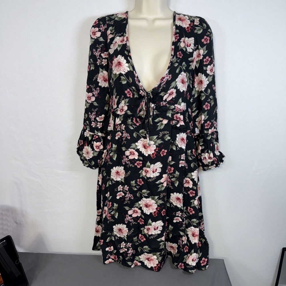 American Eagle Outfitters 3/4 Sleeve Floral Dress Size Small‎